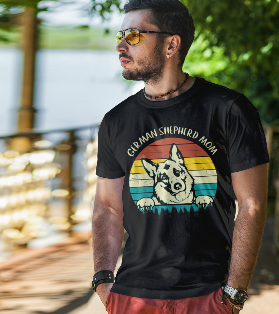 German Shepherd Mom Retro Sunset T-Shirt