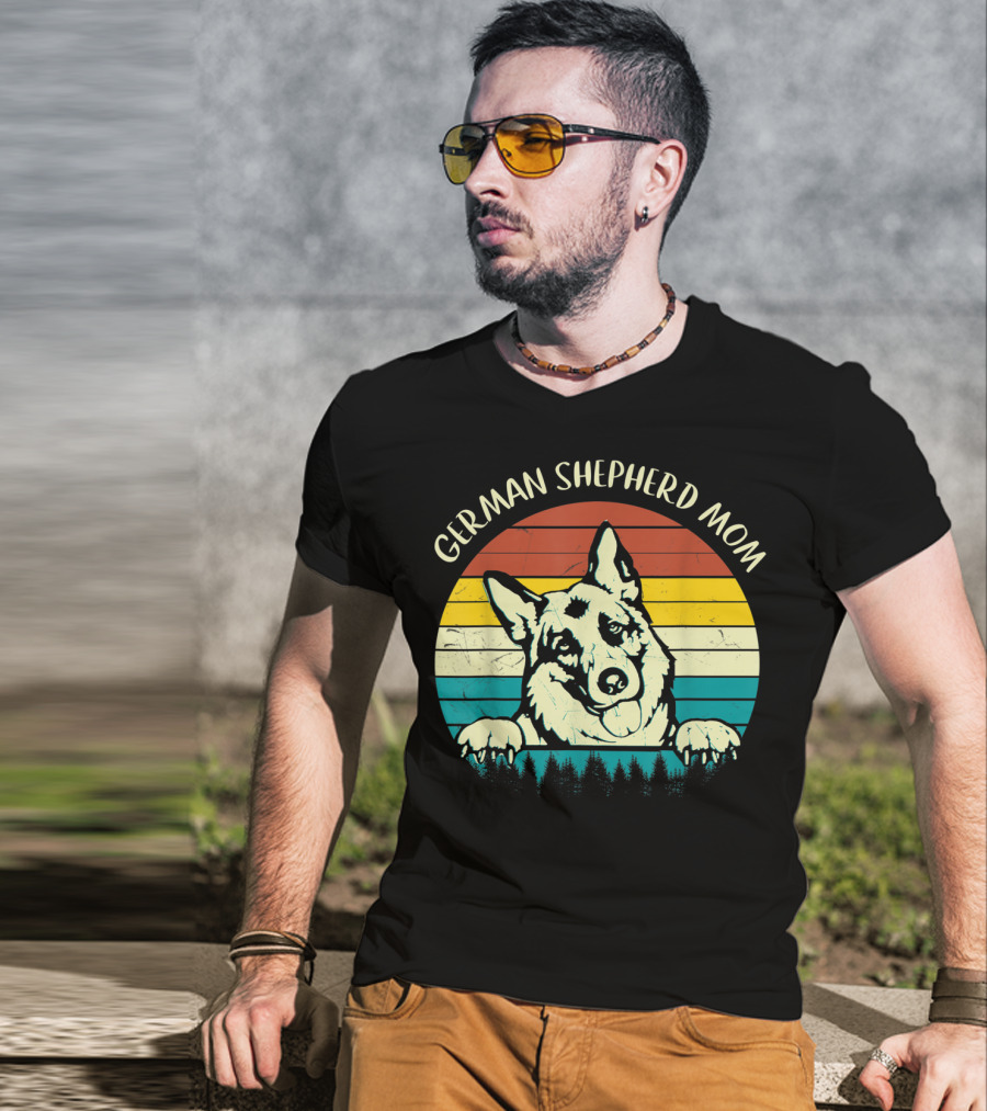 German Shepherd Mom Retro Sunset T-Shirt