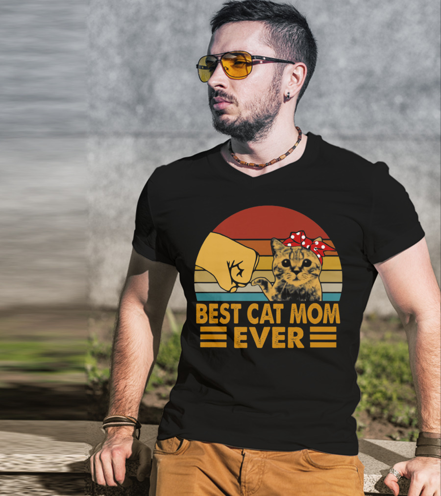 Best Cat Mom Ever Vintage Fist Bump With Cat Bow Stripes T-Shirt