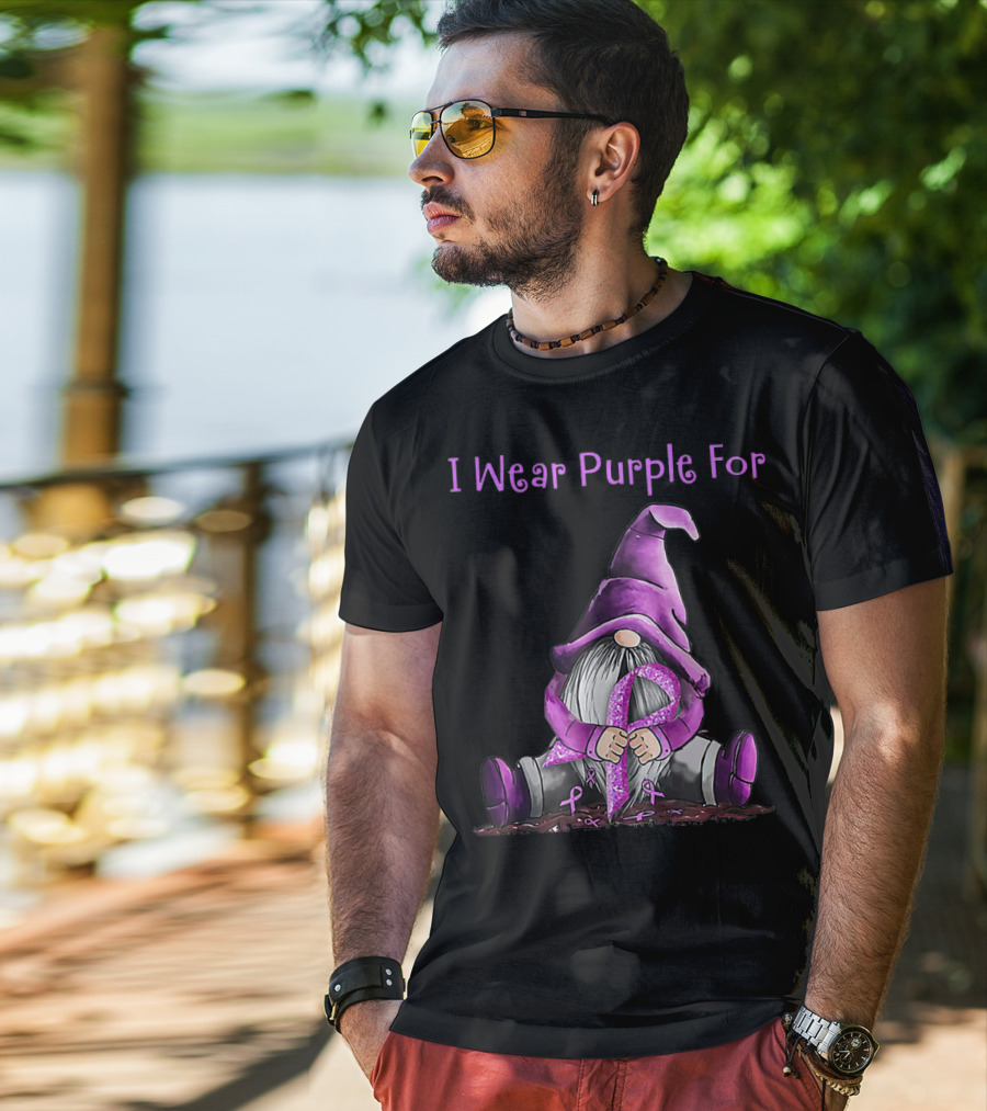 I Wear Purple For Fibromyalgia Awareness Gnome Holding Purple T-Shirt