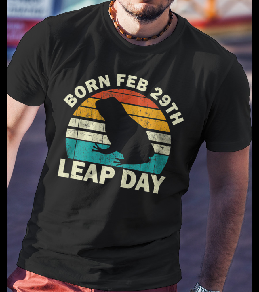 Born Feb 29th Leap Day Frog Vintage Retro Stripe T-Shirt