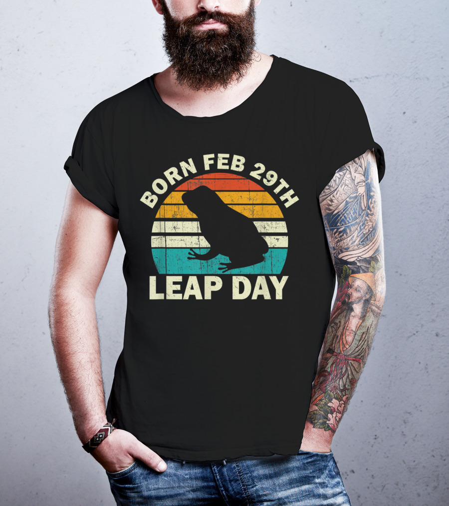 Born Feb 29th Leap Day Frog Vintage Retro Stripe T-Shirt