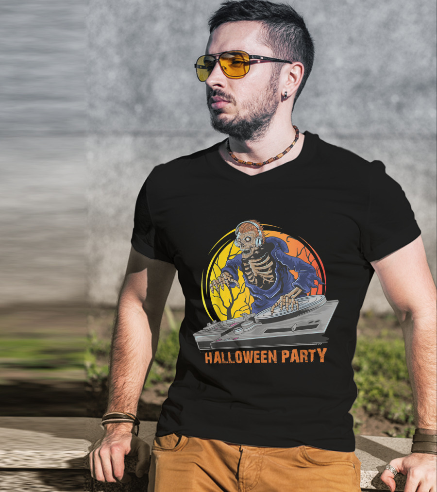 Skeleton DJ Halloween Party Horror T-Shirt