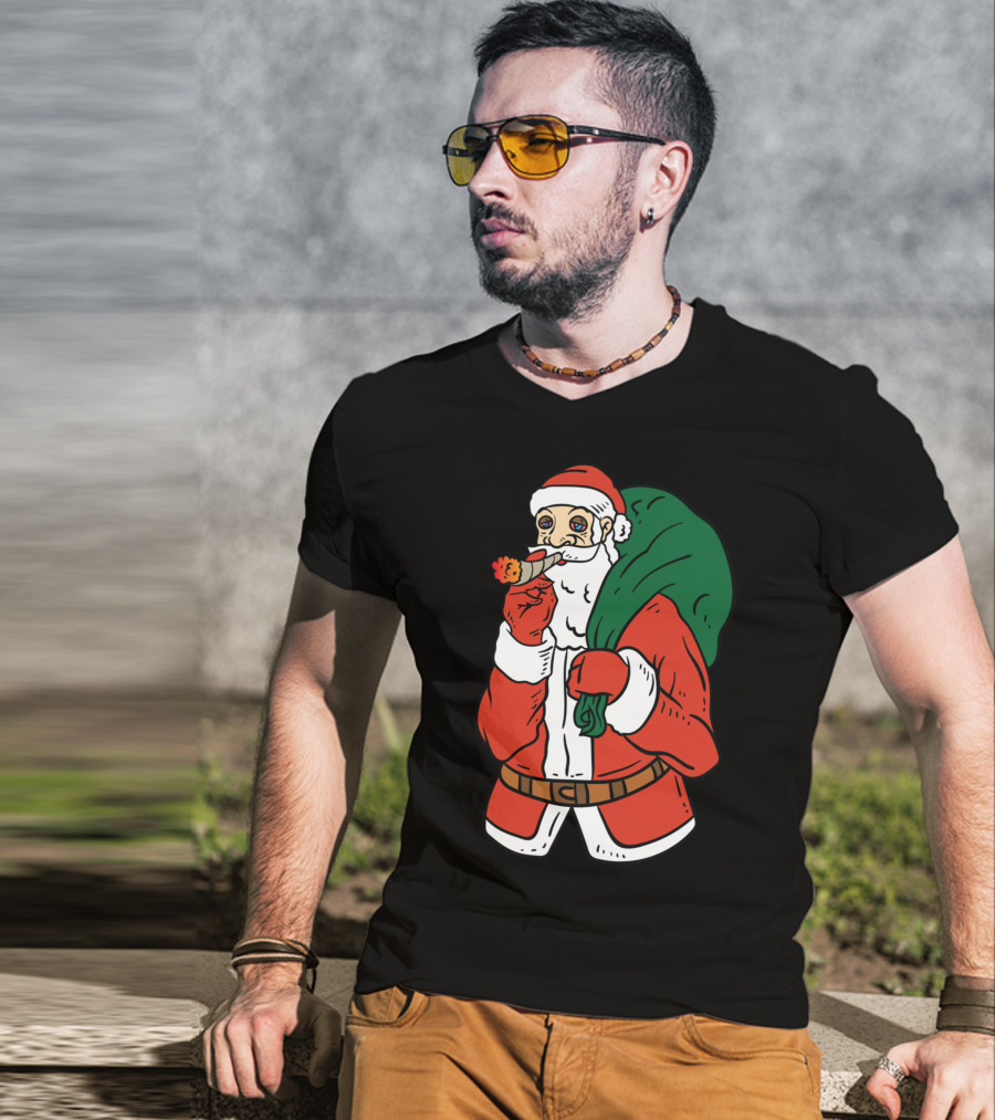 Santa Claus Smoking Weed Cannabis Marijuana Carrying Bag T-Shirt
