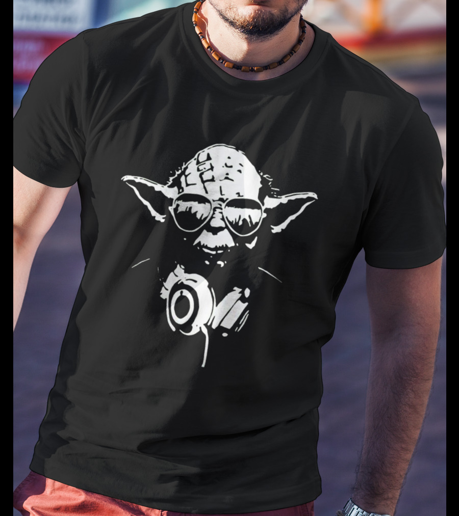 Yoda Star Wars Jedi Master Dj Headphones Sunglasses T-Shirt