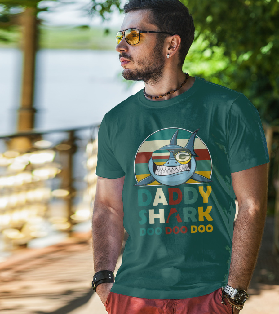 Daddy Shark Green Bay Packers Doo Doo Doo T-Shirt