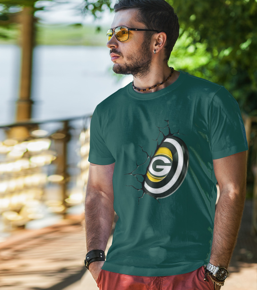Green Bay Packers Cracked Logo Burst T-Shirt
