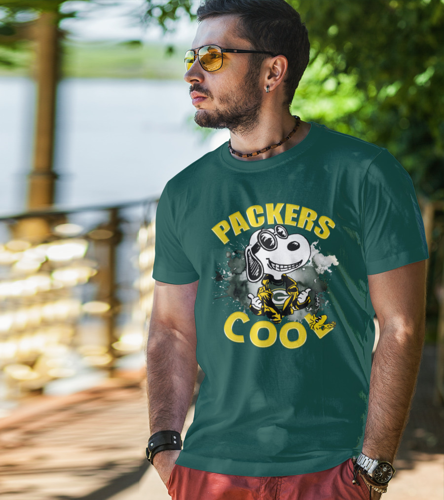 Packers Cool Snoopy Green Bay Packers Football T-Shirt
