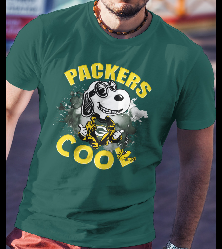 Packers Cool Snoopy Green Bay Packers Football T-Shirt