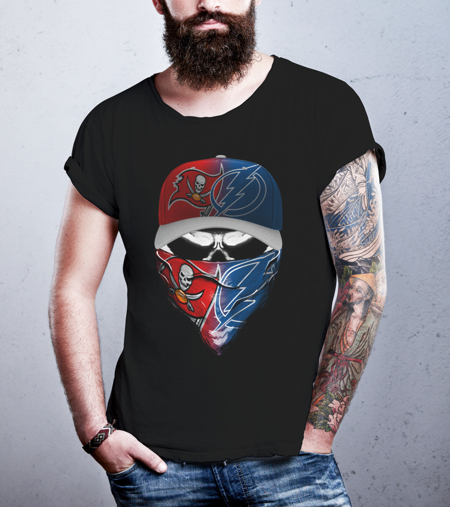 Buccaneers Lightning Face Mask Hat Dual T-Shirt