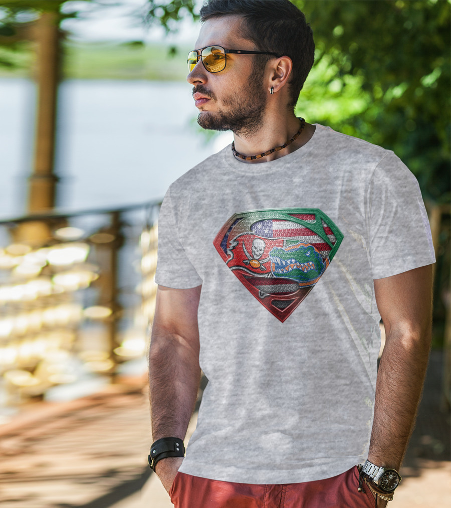 Superman Logo Tampa Bay Buccaneers Florida Gators American Flag T-Shirt