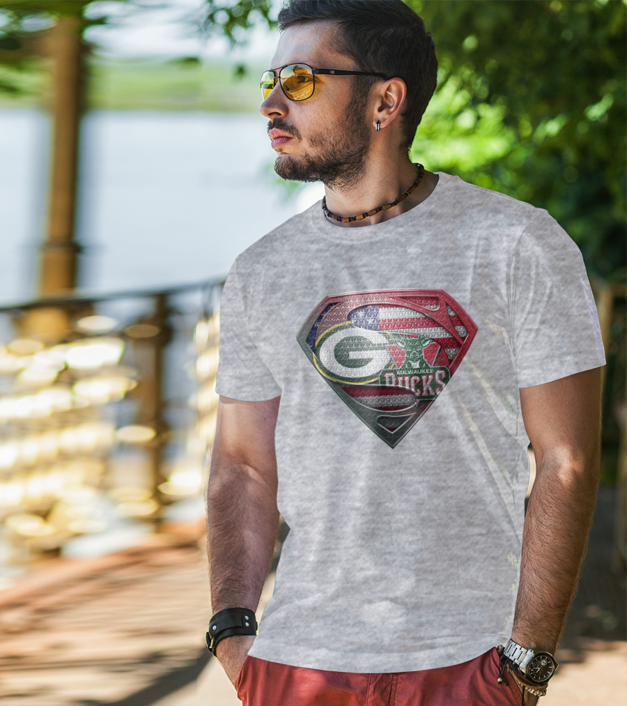 Green Bay Milwaukee Bucks Superman American Flag T-Shirt