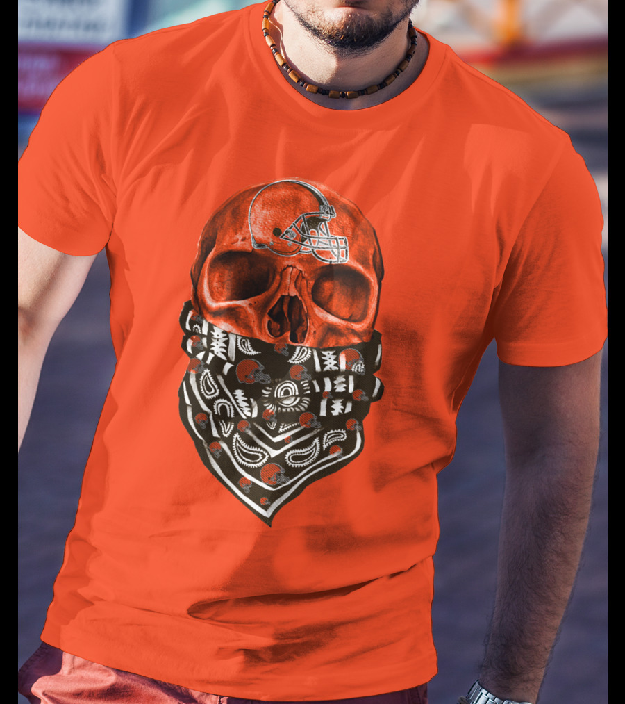Cleveland Browns Skull With Helmet And Bandana T-Shirt