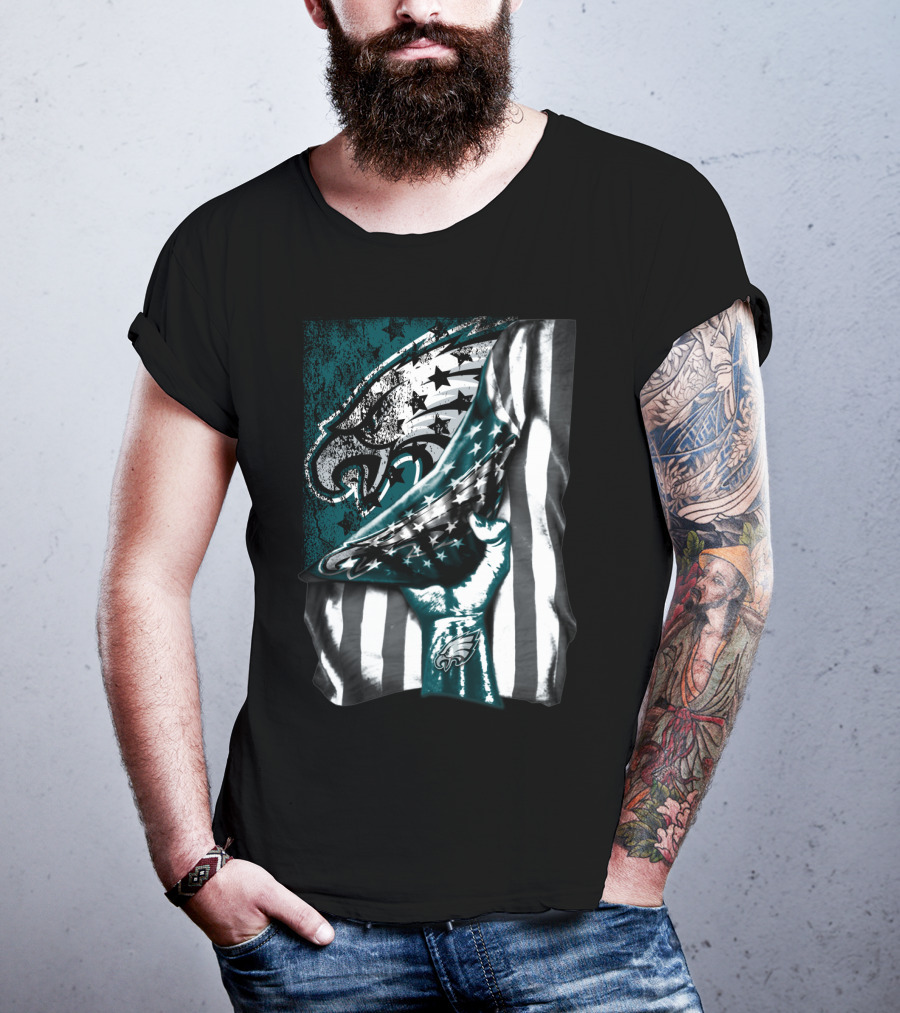 Philadelphia Eagles American Flag Hand Holding T-Shirt