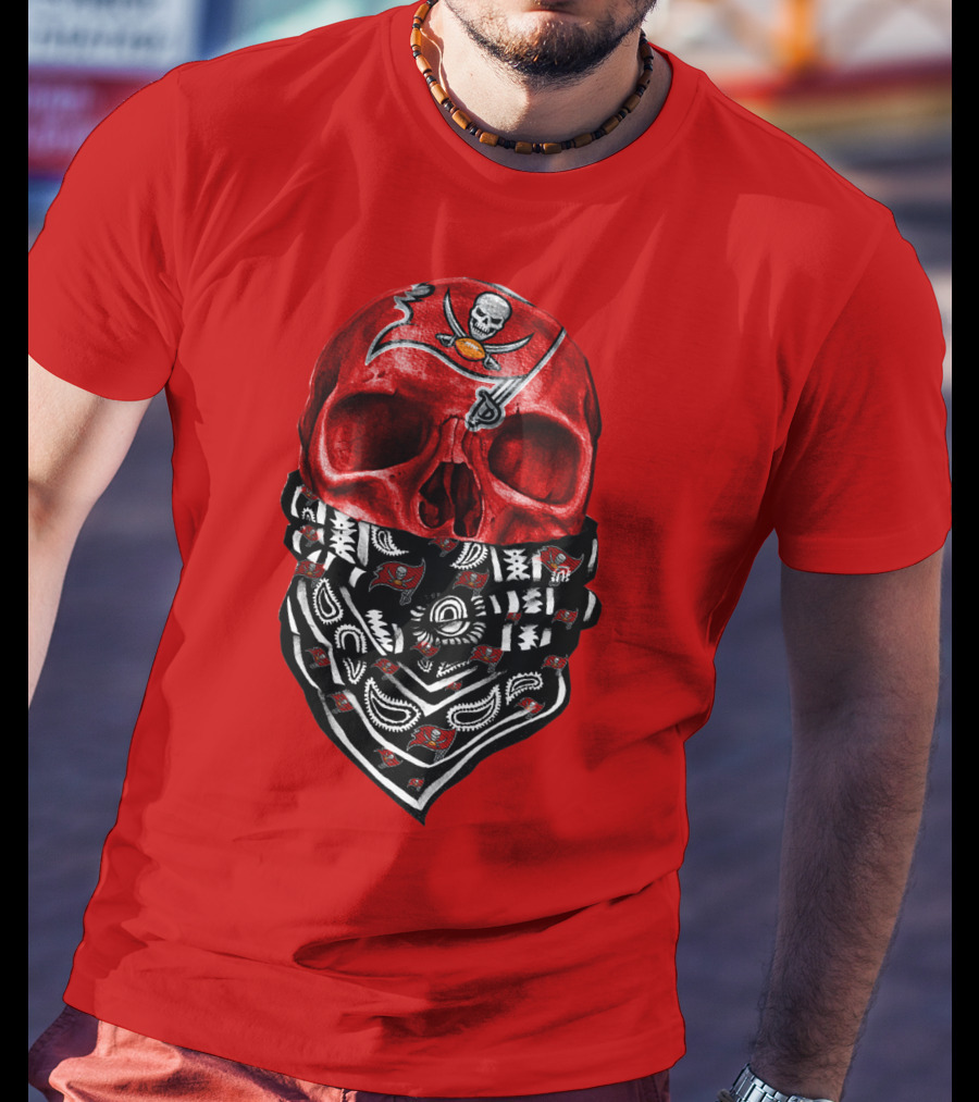 Tampa Bay Buccaneers Skull Bandana T-Shirt