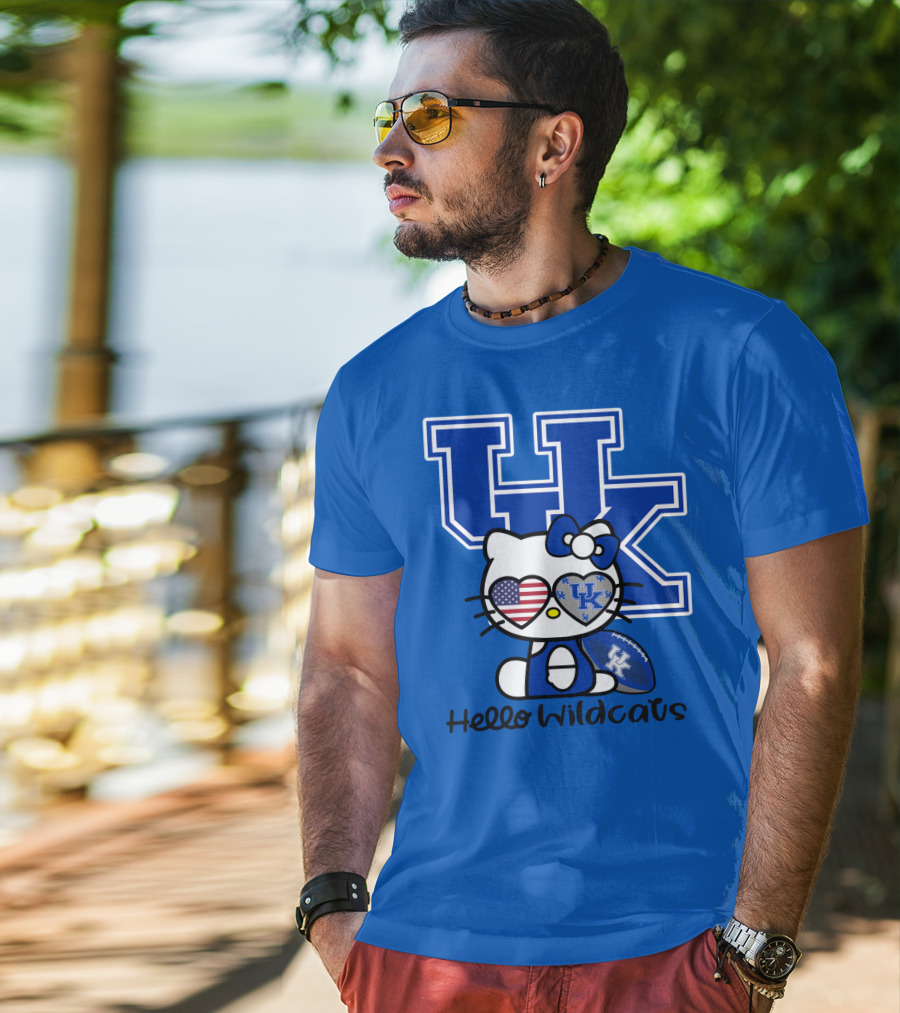 Hello Wildcats Uk Logo Hello Kitty With American Heart And Football T-Shirt