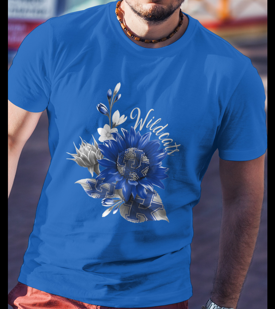 Wildcats Kentucky Blue Flowers K T-Shirt