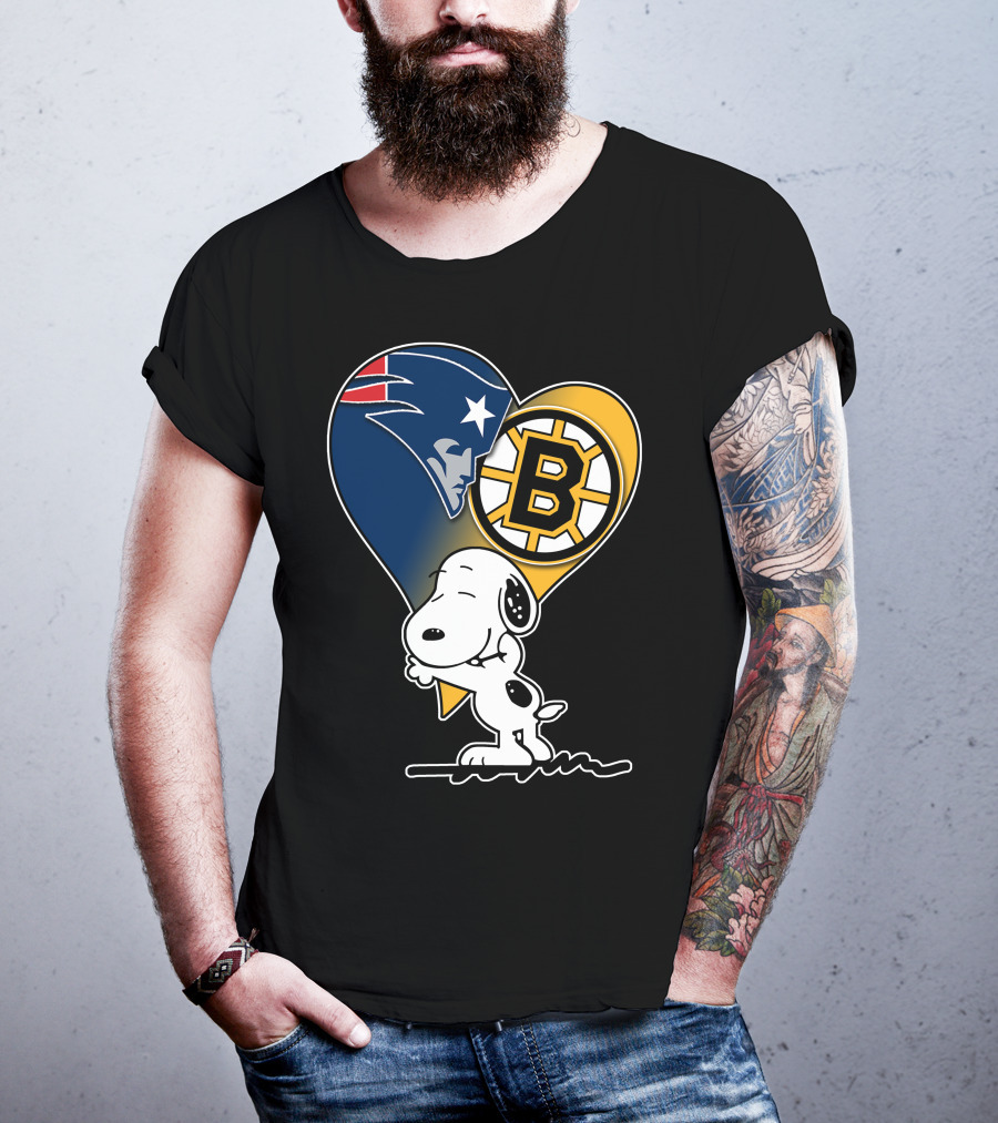 Patriots Bruins Snoopy Heart Hug T-Shirt