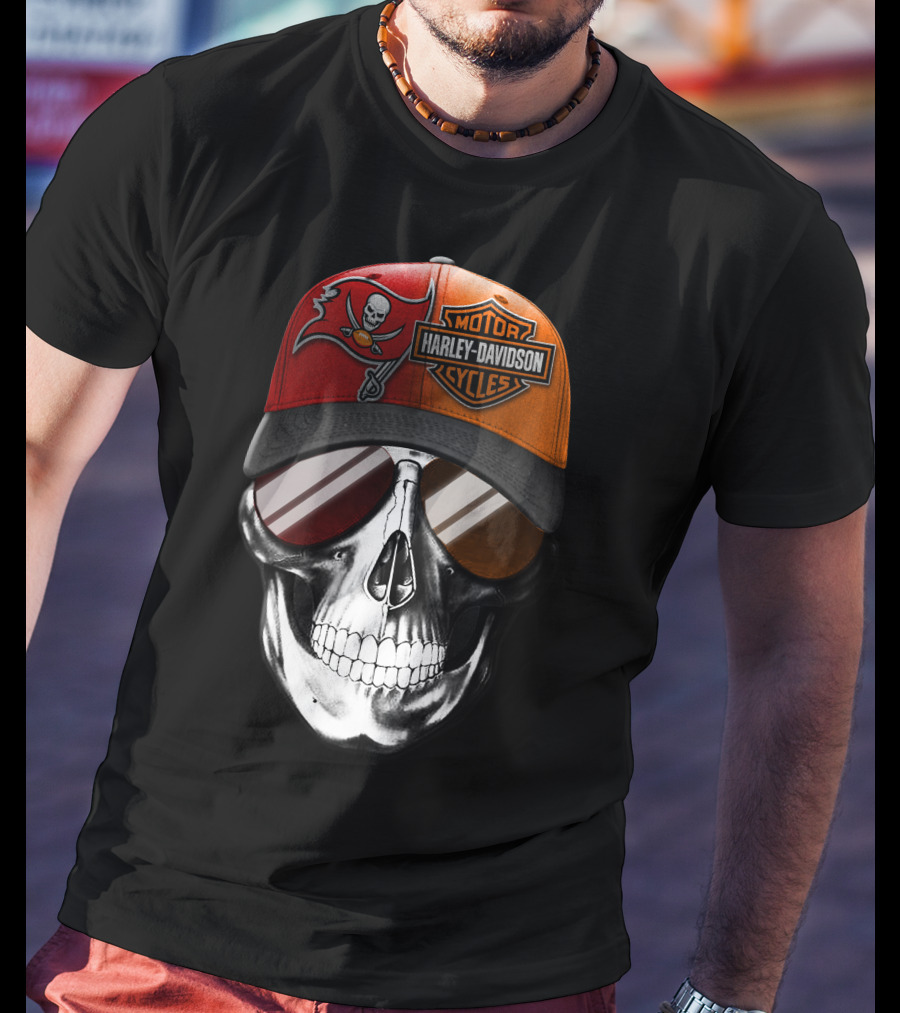 Harley Davidson Motorcycles Skull With Buccaneers Hat Iconic Style T-Shirt
