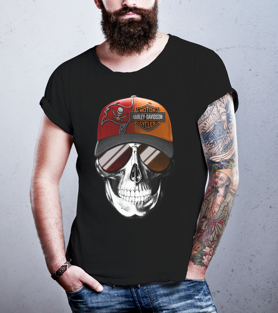 Harley Davidson Motorcycles Skull With Buccaneers Hat Iconic Style T-Shirt