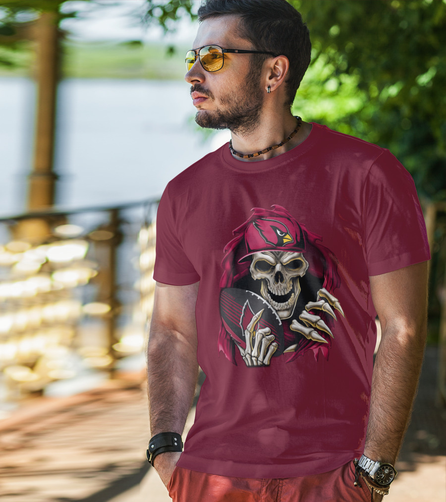 Arizona Cardinals Skull Holding Football T-Shirt