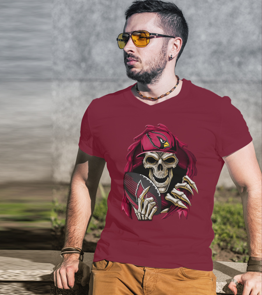 Arizona Cardinals Skull Holding Football T-Shirt