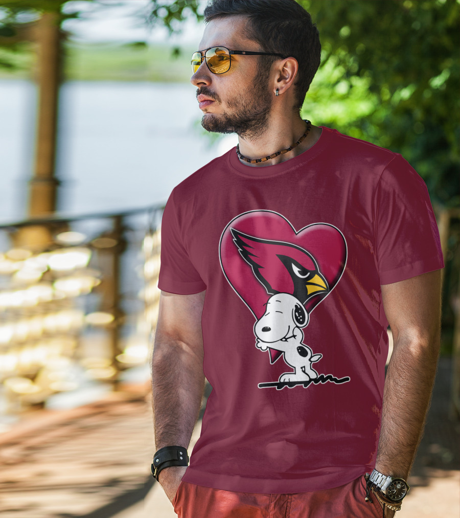 Snoopy Hugging Heart Arizona Cardinals T-Shirt