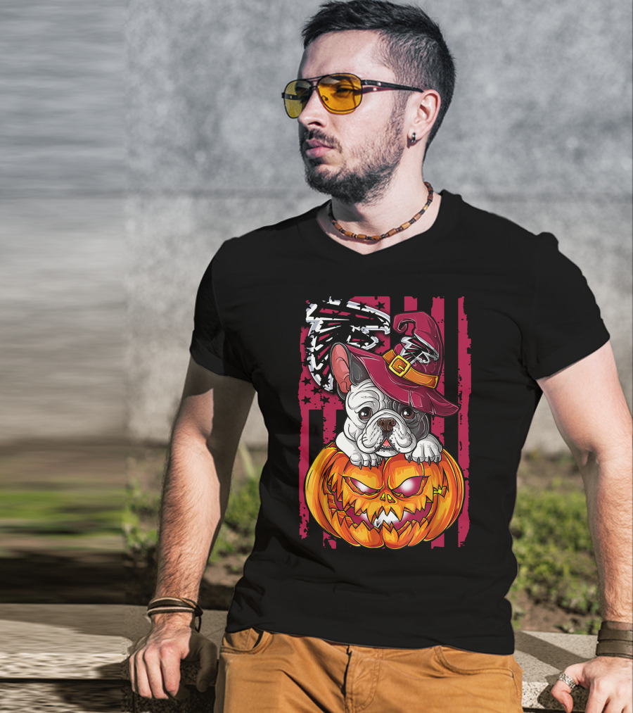 Hlw Bulldog Pumpkin Witch Hat Atlanta Falcons T-Shirt