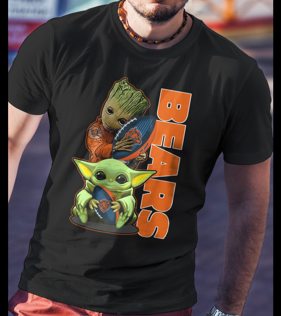 Groot And Baby Yoda Holding Chicago Bears Football T-Shirt
