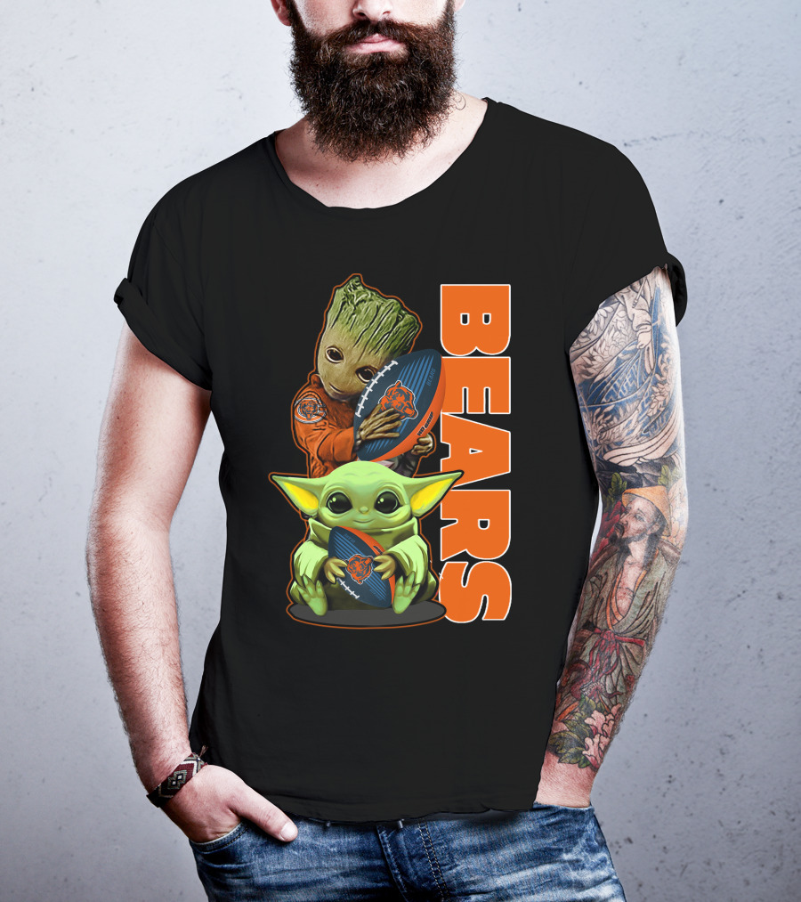 Groot And Baby Yoda Holding Chicago Bears Football T-Shirt