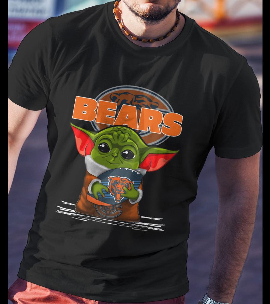 BEARS Yoda Holding Football Chicago T-Shirt