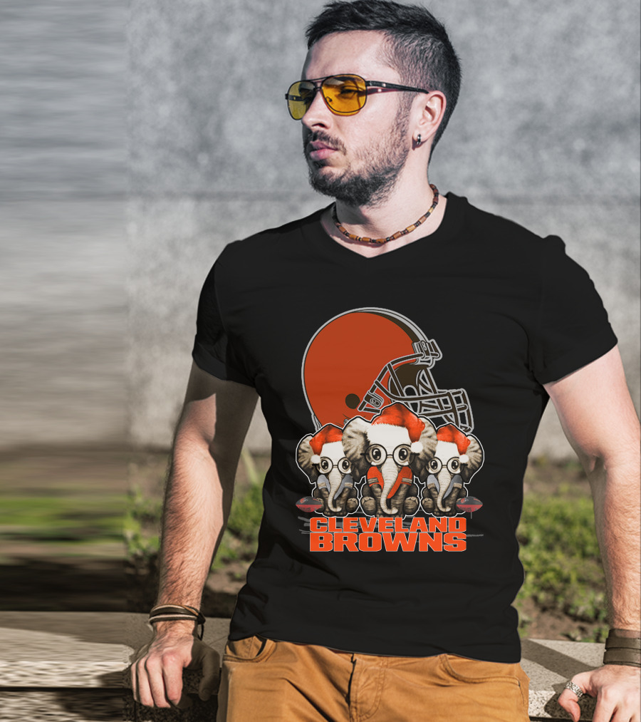 Cleveland Browns Christmas Elephants In Santa Hats Football Helmet T-Shirt