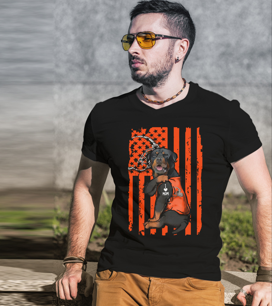 Rottweiler I Love Mom Cleveland Browns Flag T-Shirt