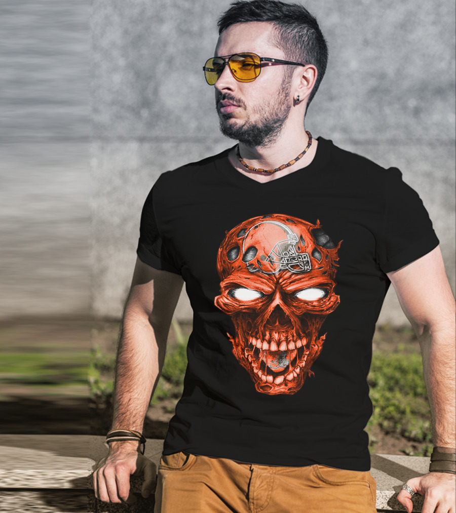 Skull Cleveland Browns Halloween Football Helmet T-Shirt