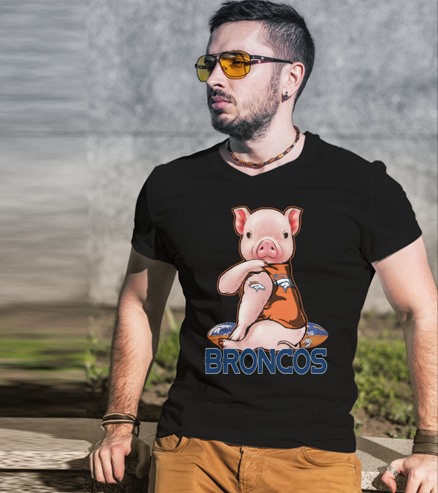 DENVER BRONCOS Pig Football T-Shirt