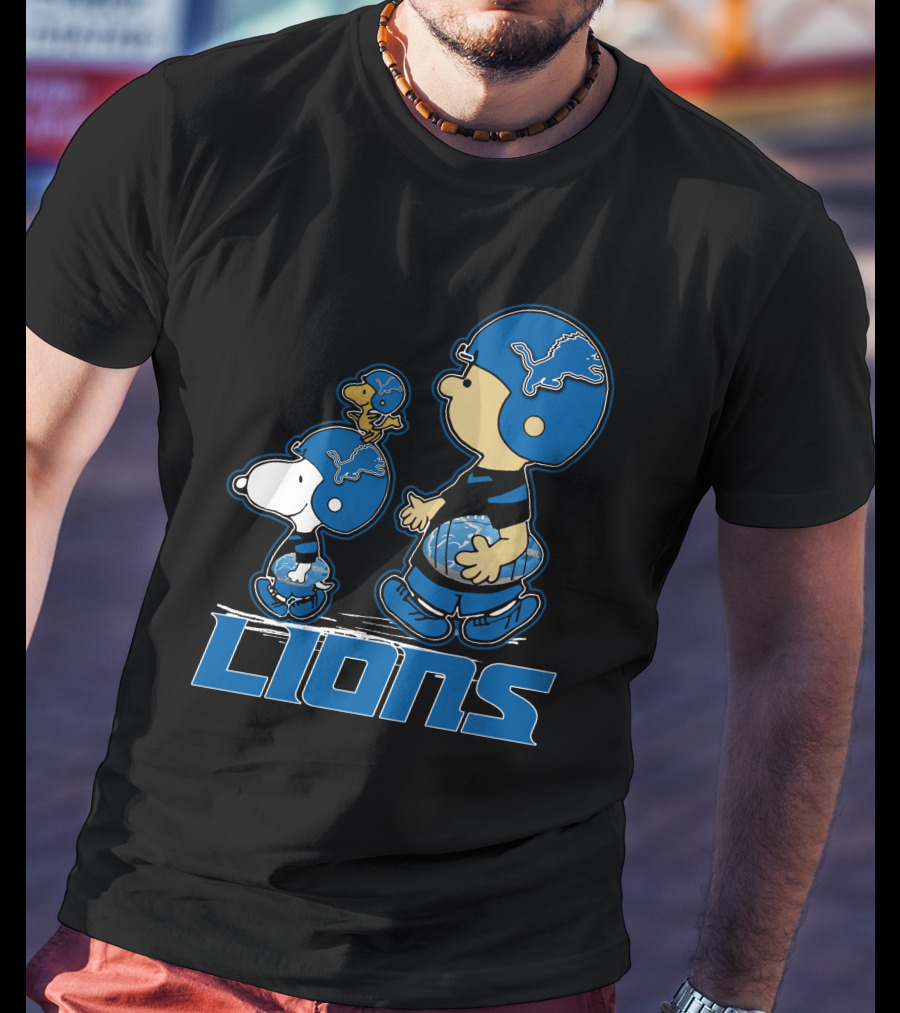 Snpfootball Detroit Lions Peanuts Characters With Lions Helmets T-Shirt