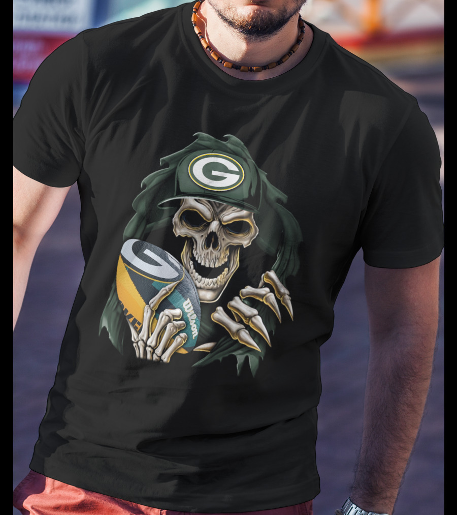 Skull Holding Wilson Football Green Bay Packers T-Shirt
