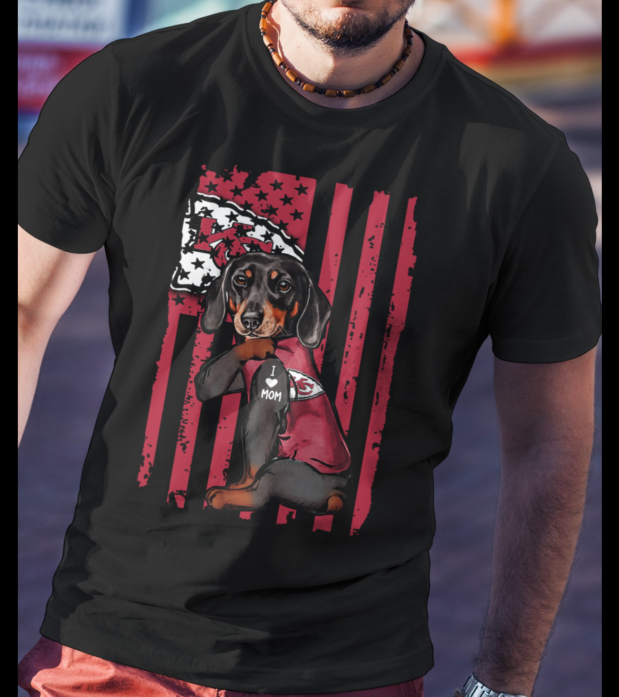Dachshund I Love Mom Kansas City Chiefs Red Stripes T-Shirt