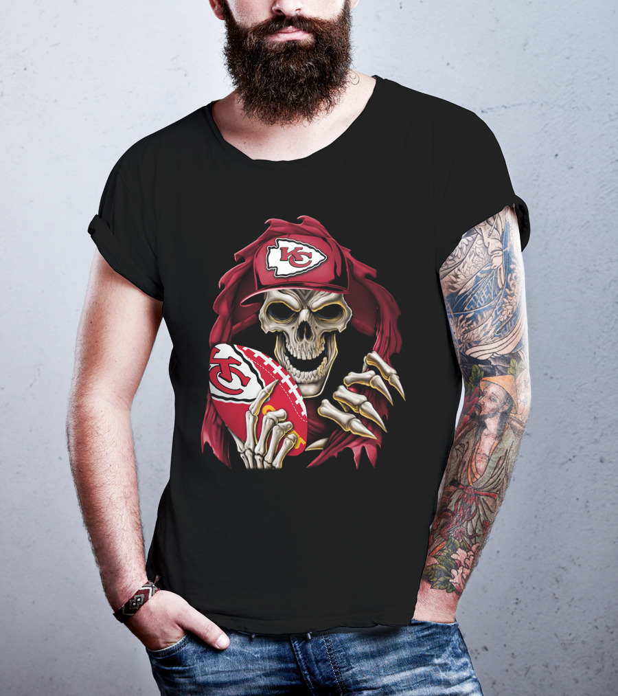 Skullbong Kansas City Chiefs Skeleton Holding Football With KC T-Shirt