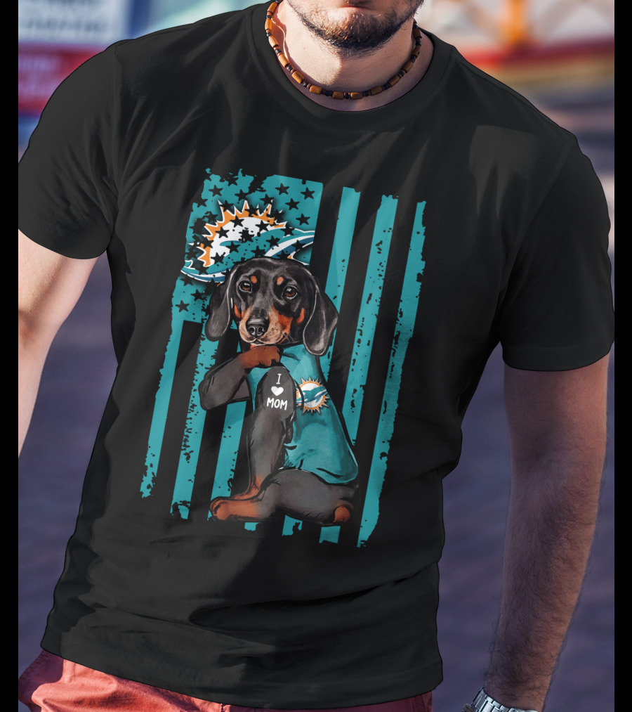 Dachshund I Love Mom Miami Dolphins Football Fan T-Shirt