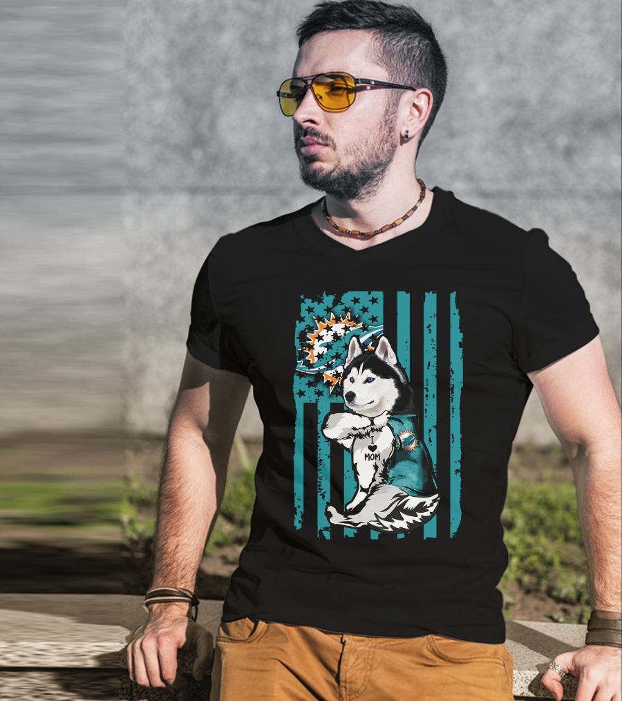 Siberian Husky Miami Dolphins Heart Mom Football Fan Flag T-Shirt