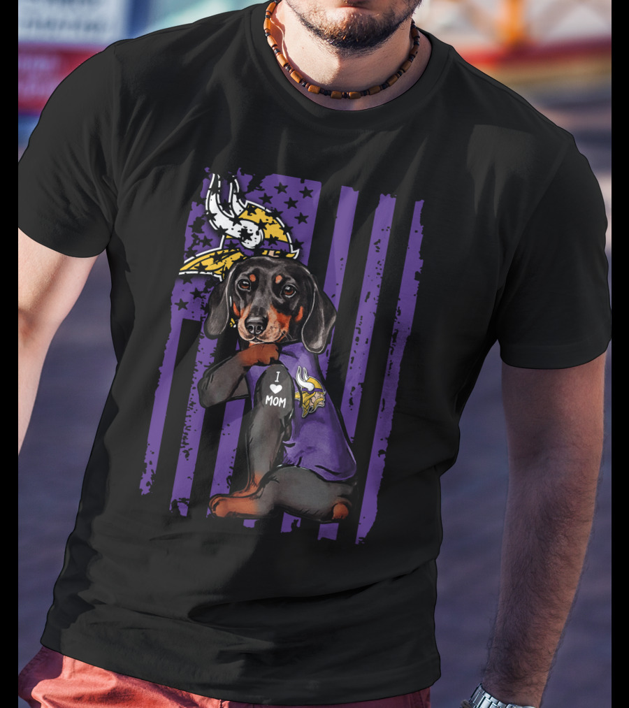 Dachshund I Love Mom Minnesota Vikings Purple Flag T-Shirt