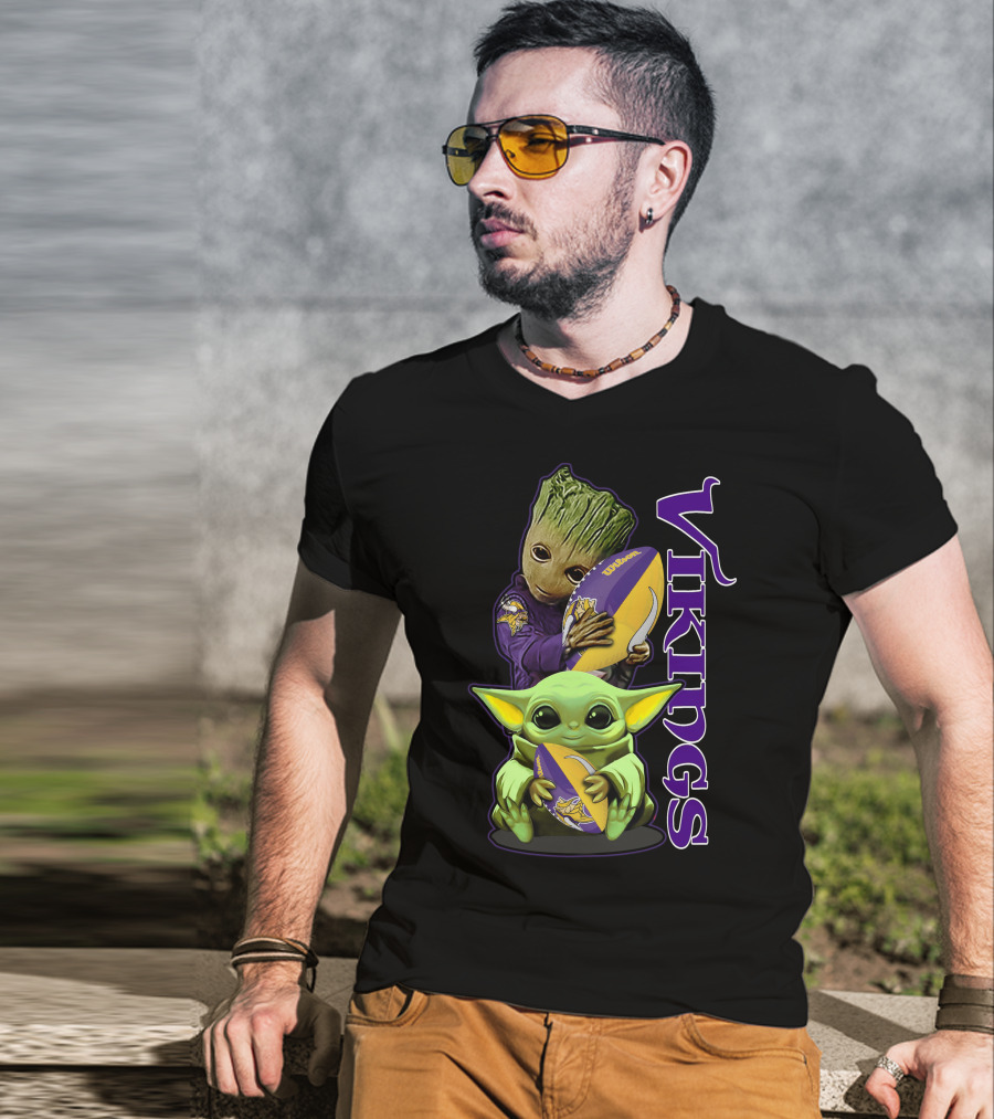 Grzd Minnesota Vikings Groot And Baby Yoda Football Fan T-Shirt