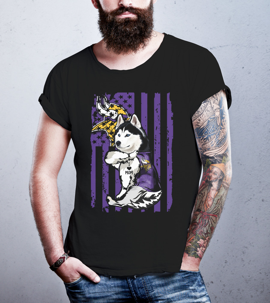 Siberian Husky Vikings Fan Mom Love With Purple Flag And Helmet T-Shirt