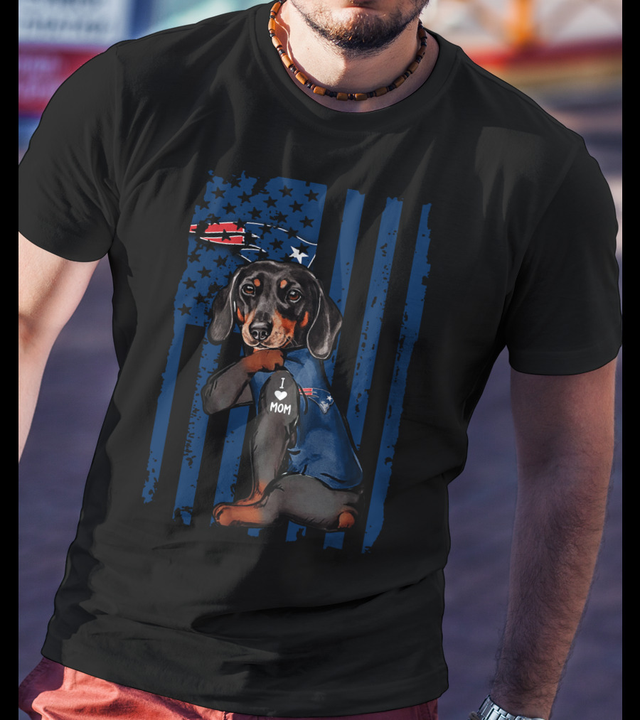 Dachshund New England Patriots I Love Mom T-Shirt