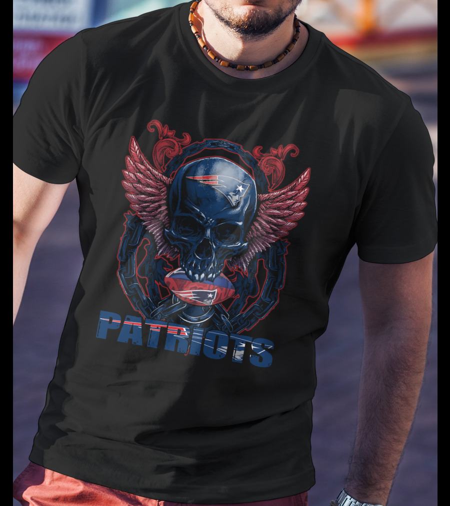 Skullfb New England Patriots Skull With Wings And Chains T-Shirt