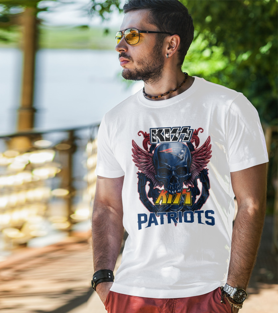 KISS Patriots Skull With Wings New England Patriots T-Shirt