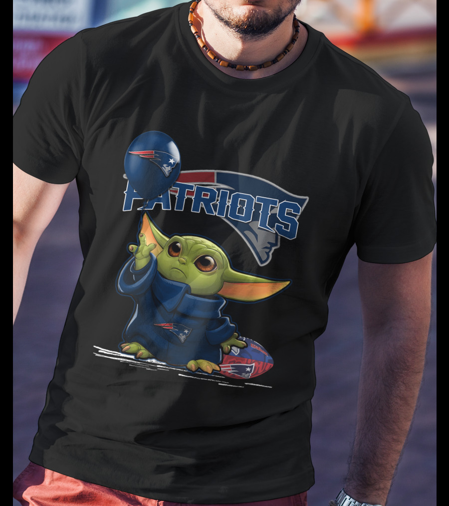 Yoda New England Patriots Football Balloon T-Shirt
