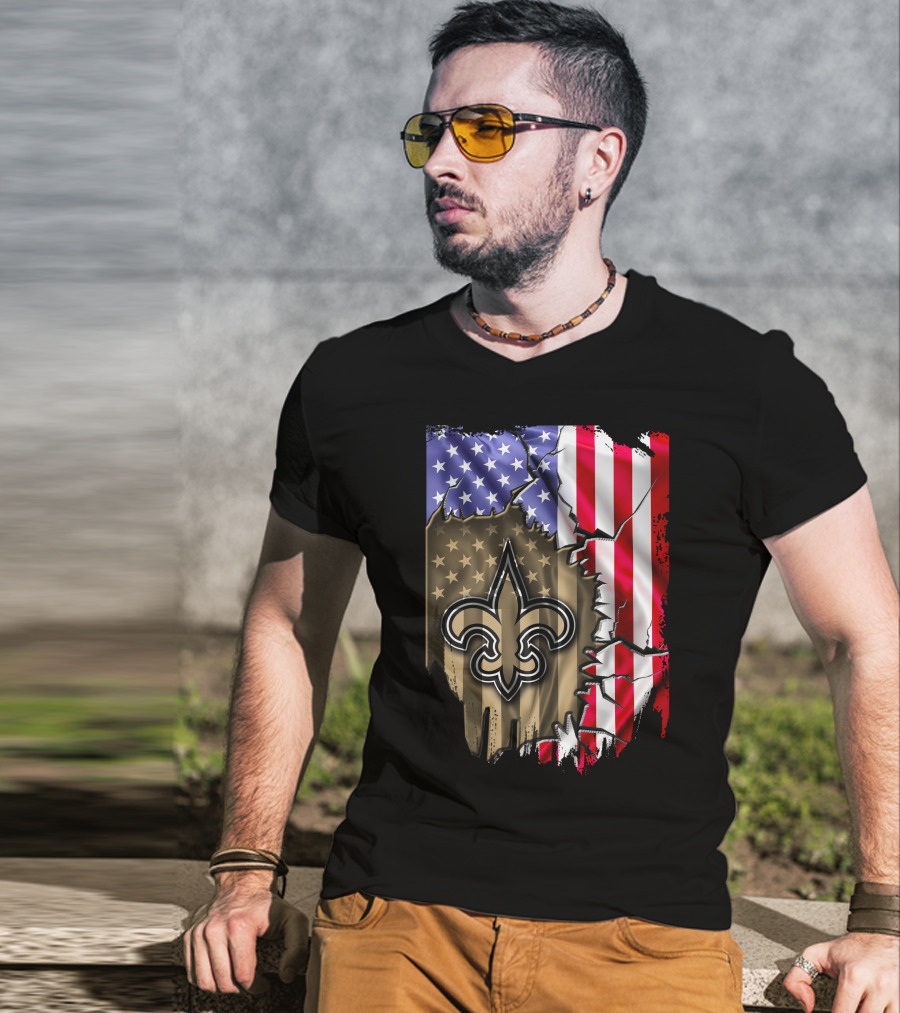 Flag V2 New Orleans Saints USA Flag Fleur-de-Lis T-Shirt