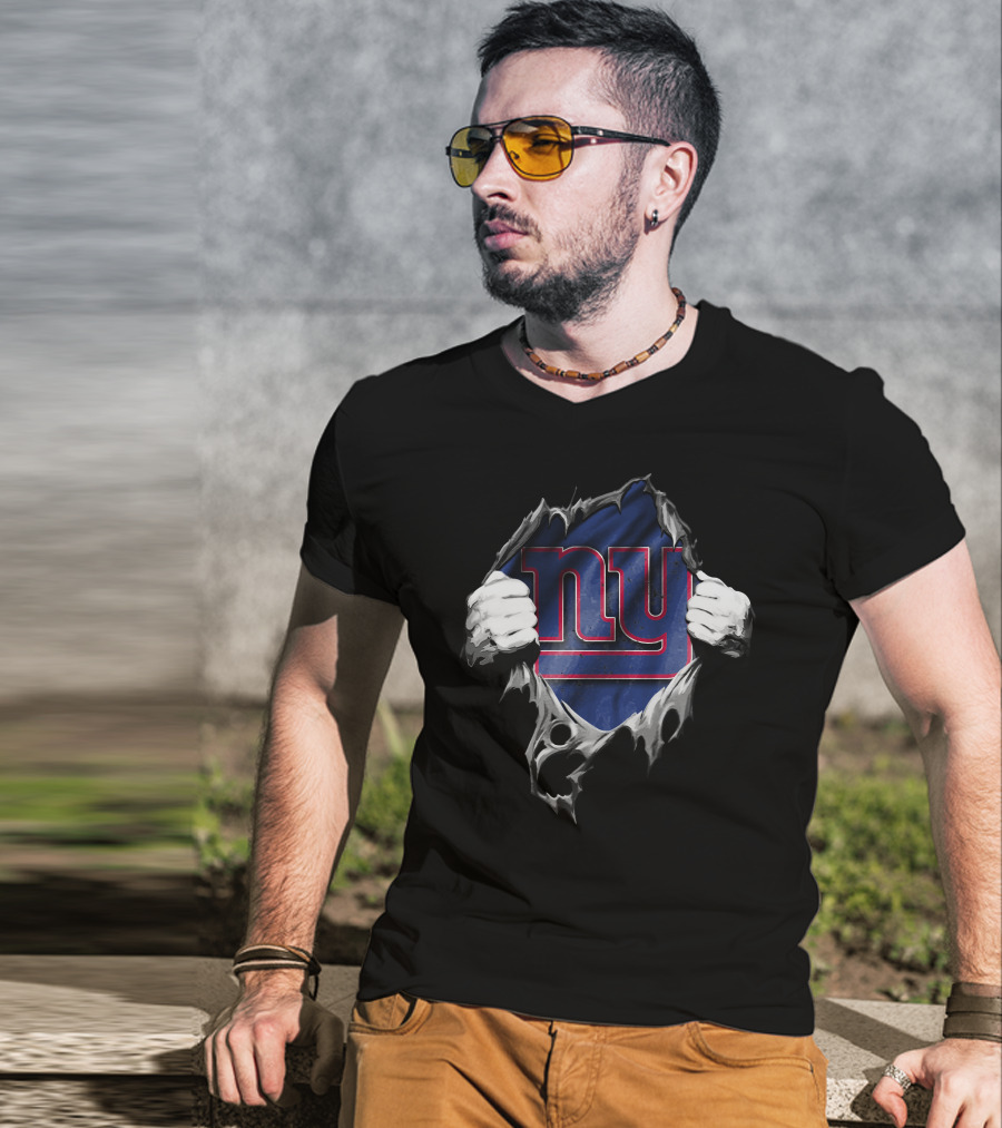 Torn V2 New York Giants NY Hands T-Shirt